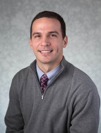 Fellows Receives Advising Award